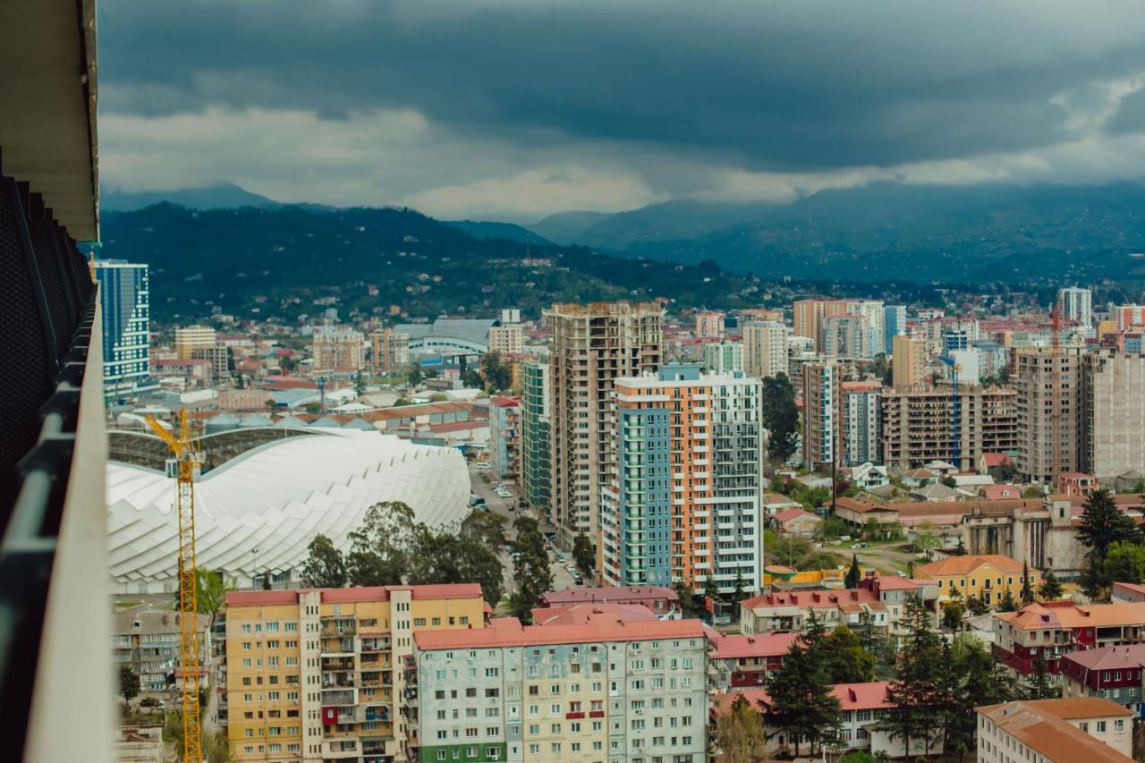 V. Orbi City Lägenhet Batumi Exteriör bild